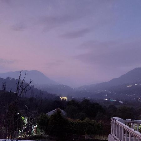 Alinda House Naukuchiatal By The Ghaur Hotel Bhīm Tāl Buitenkant foto