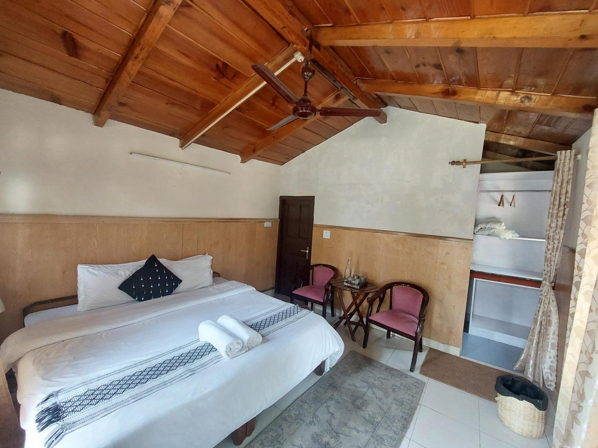 Alinda House Naukuchiatal By The Ghaur Hotel Bhīm Tāl Buitenkant foto